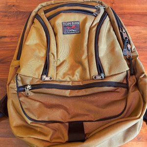 Tom Bihn Synapse 25. Coyote. Ballistic Fabric / Island Halcyon.